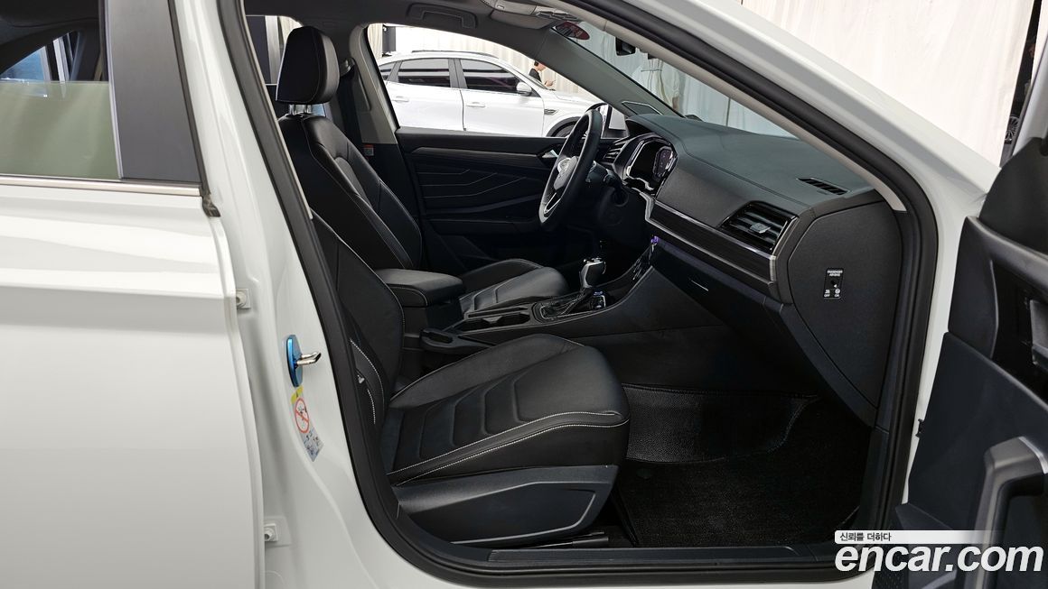 Volkswagen Jetta 2023