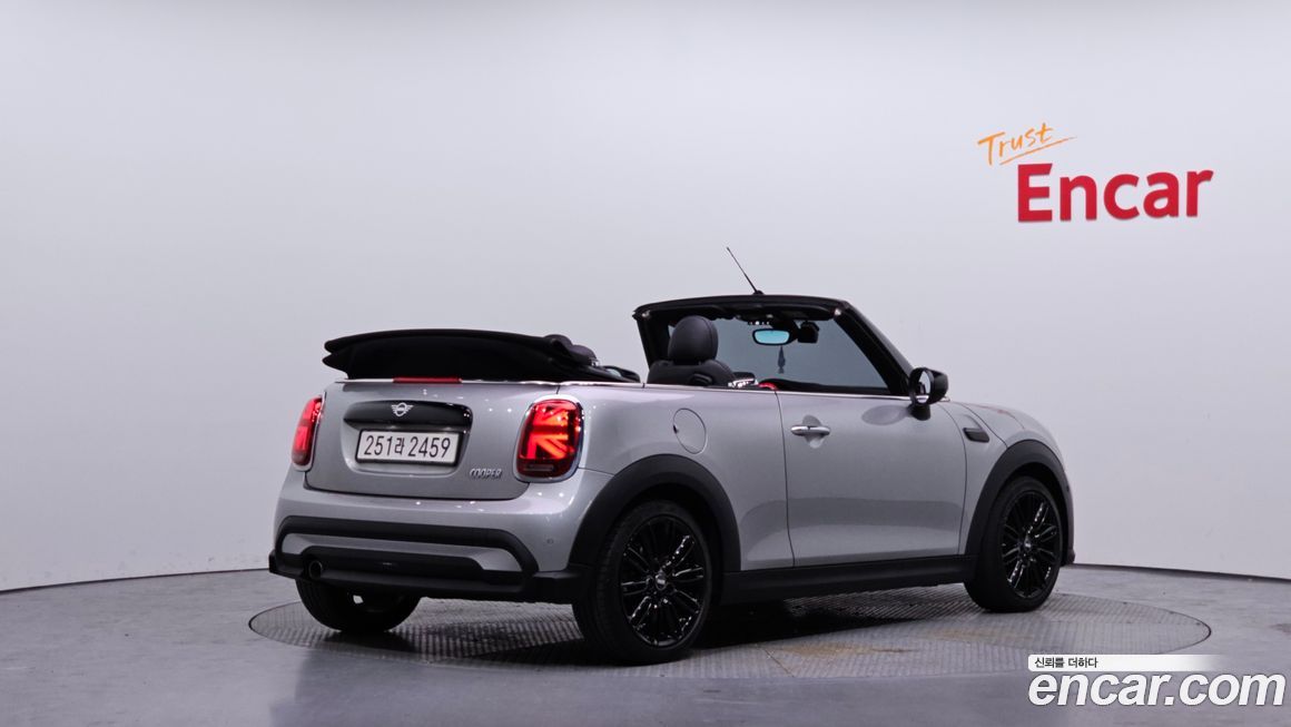 Mini Cooper Convertible 2024