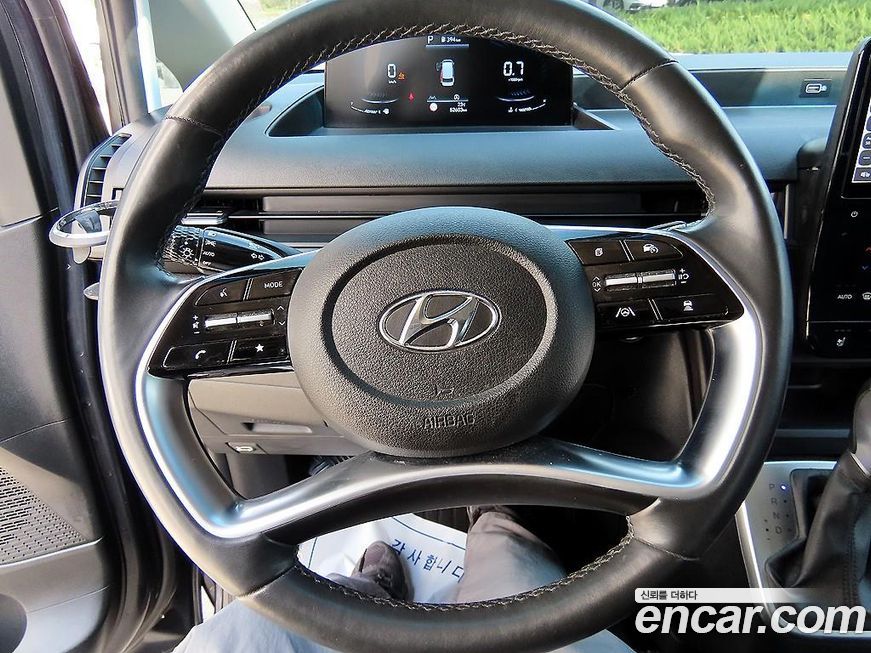 Hyundai Staria 2022