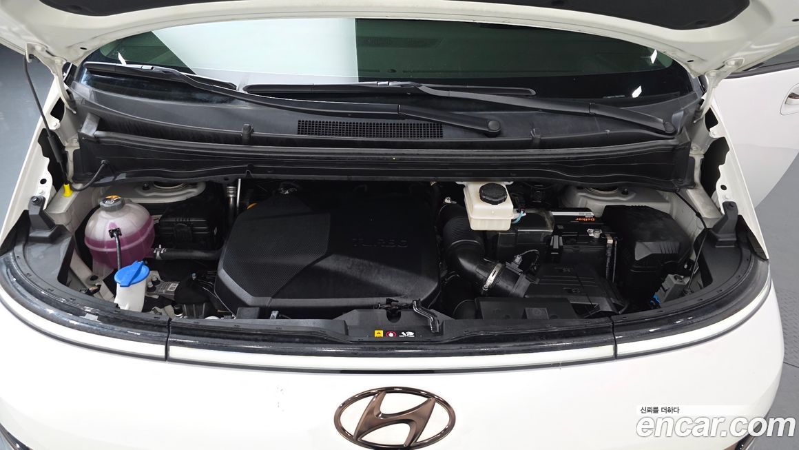 Hyundai Staria 2022