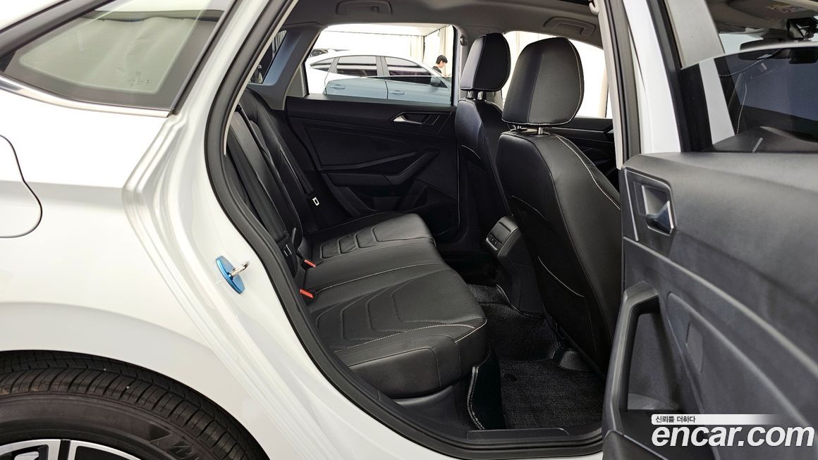 Volkswagen Jetta 2023