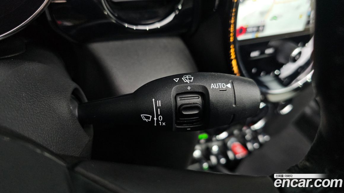 Mini Cooper Convertible 2024