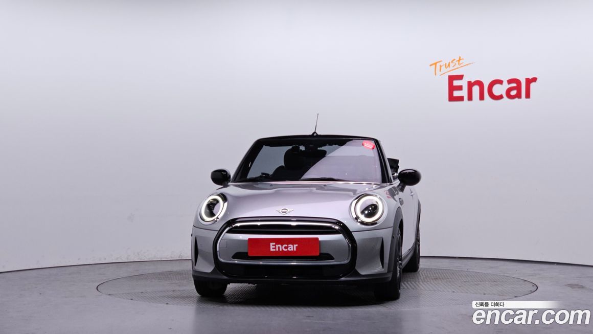 Mini Cooper Convertible 2024