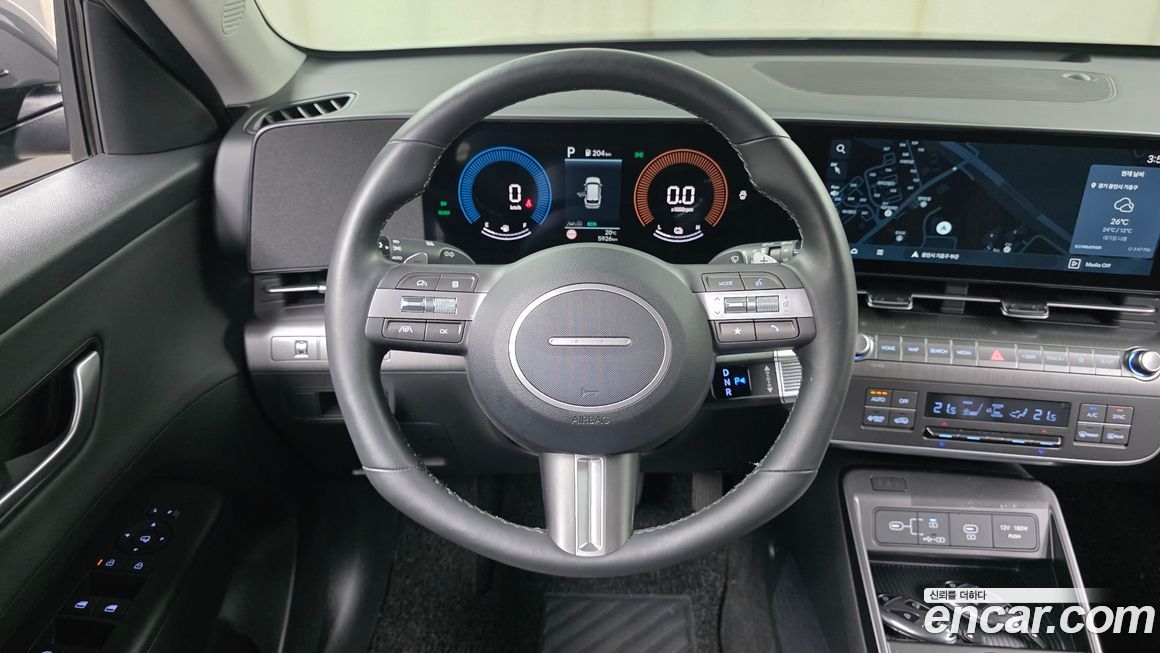 Hyundai Kona 2025