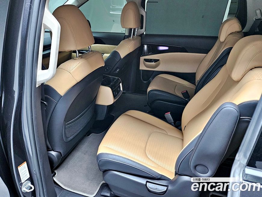 Kia Canival 2021