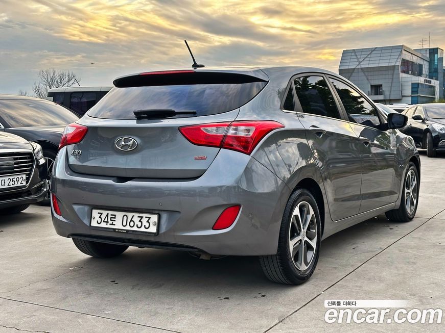 Hyundai i30 2016