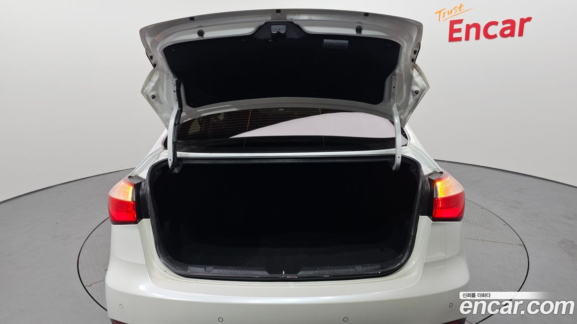 Kia K3 2014