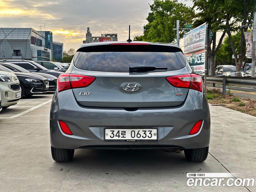 Hyundai i30 2016