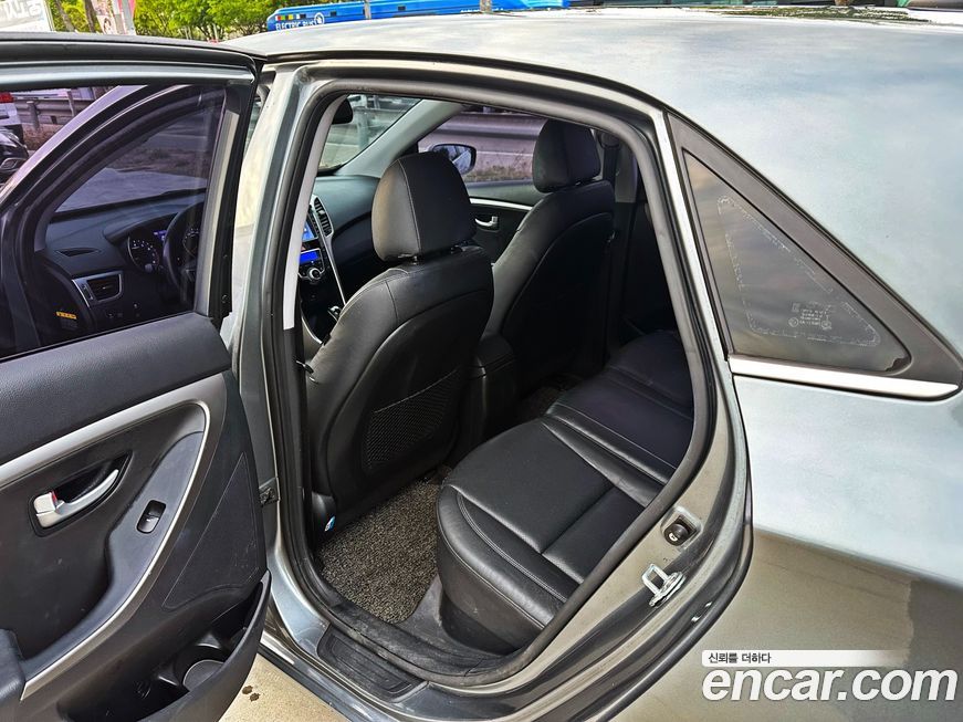Hyundai i30 2016