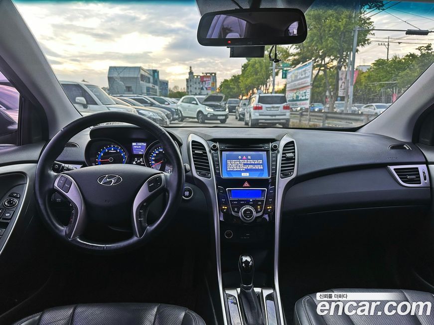 Hyundai i30 2016