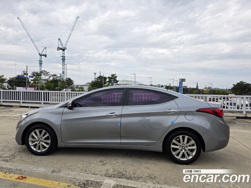 Hyundai AVANTE 2014