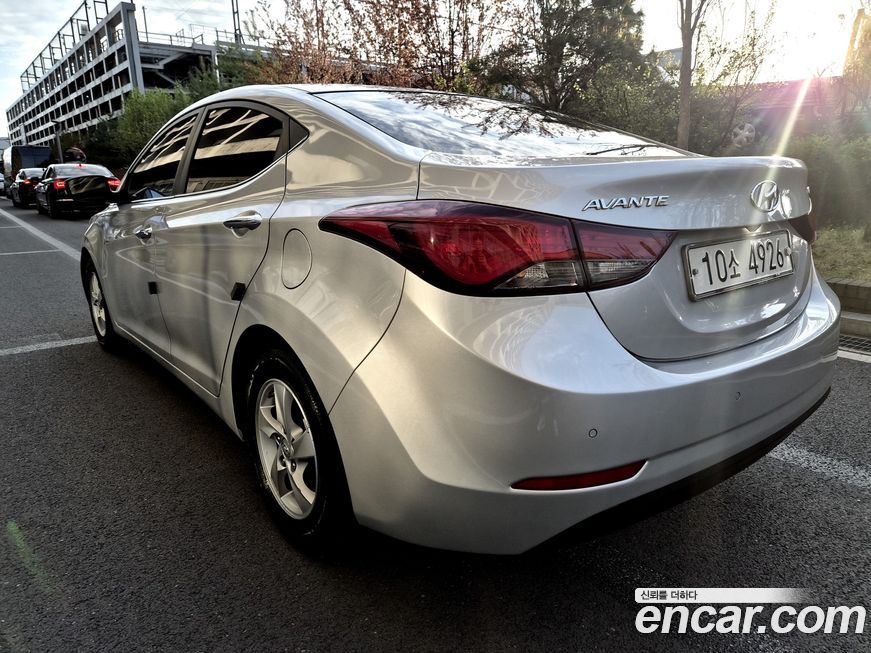 Hyundai AVANTE 2016