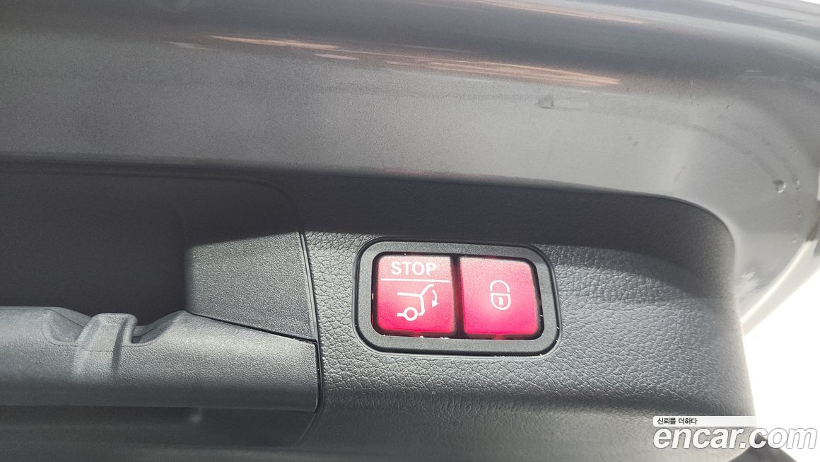 Mercedes-Benz GLB-Class 2021