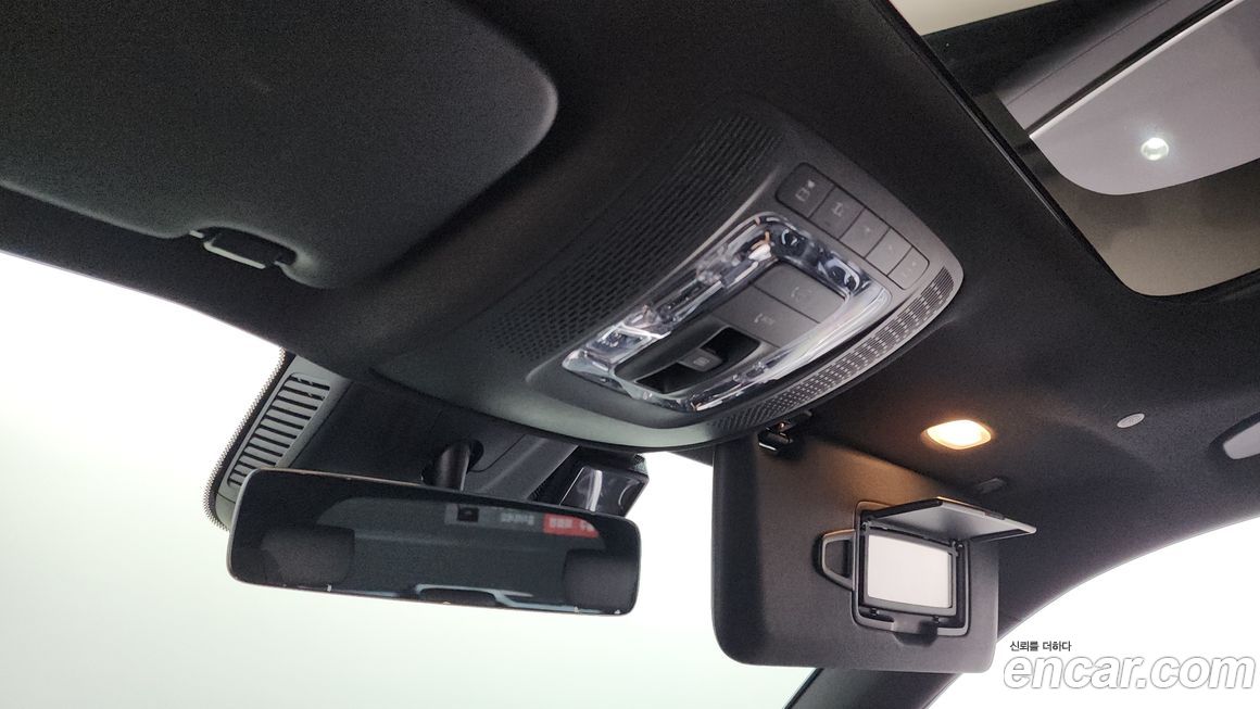 Mercedes-Benz GLB-Class 2021