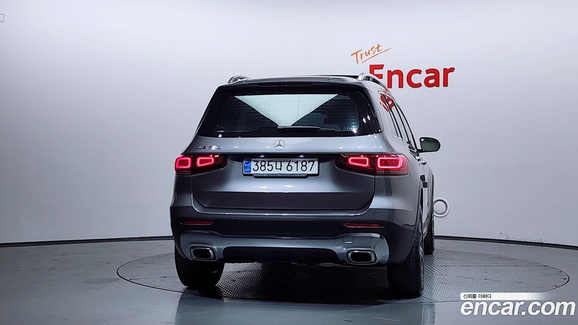 Mercedes-Benz GLB-Class 2021