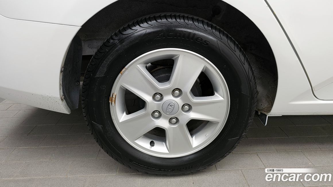Kia Porte 2012