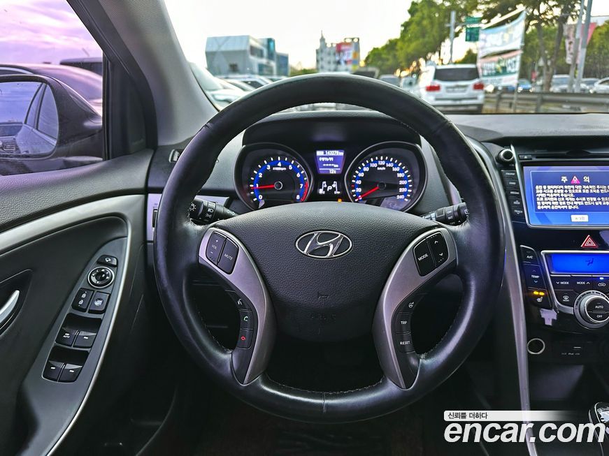 Hyundai i30 2016