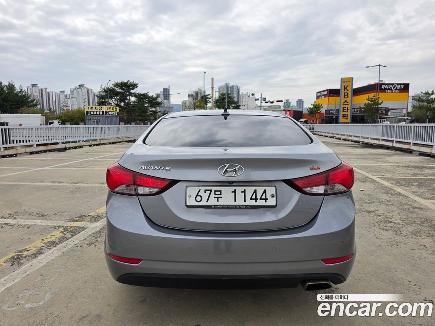 Hyundai AVANTE 2014