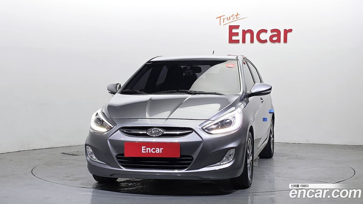 Hyundai Accent 2015