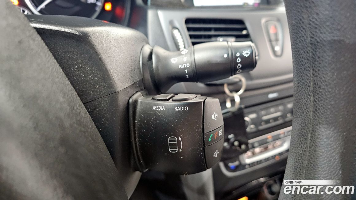 Renault-KoreaSamsung SM5  2013