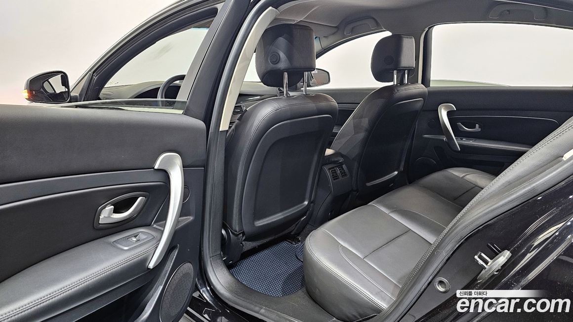 Renault-KoreaSamsung SM5  2013