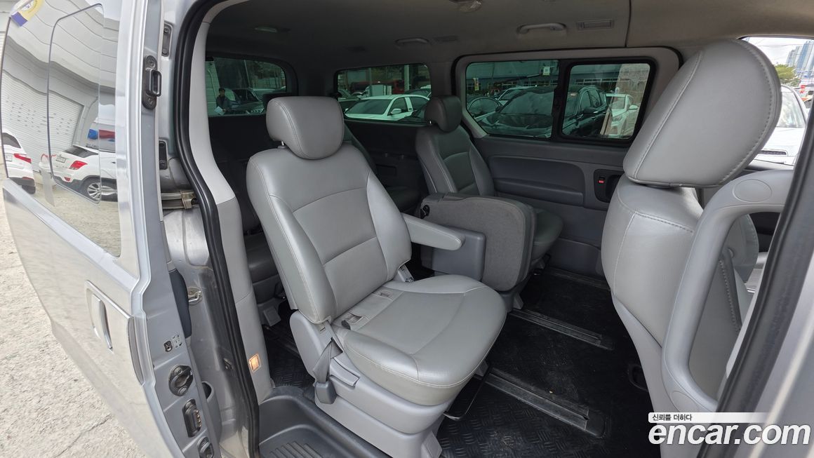 Hyundai Starex 2016