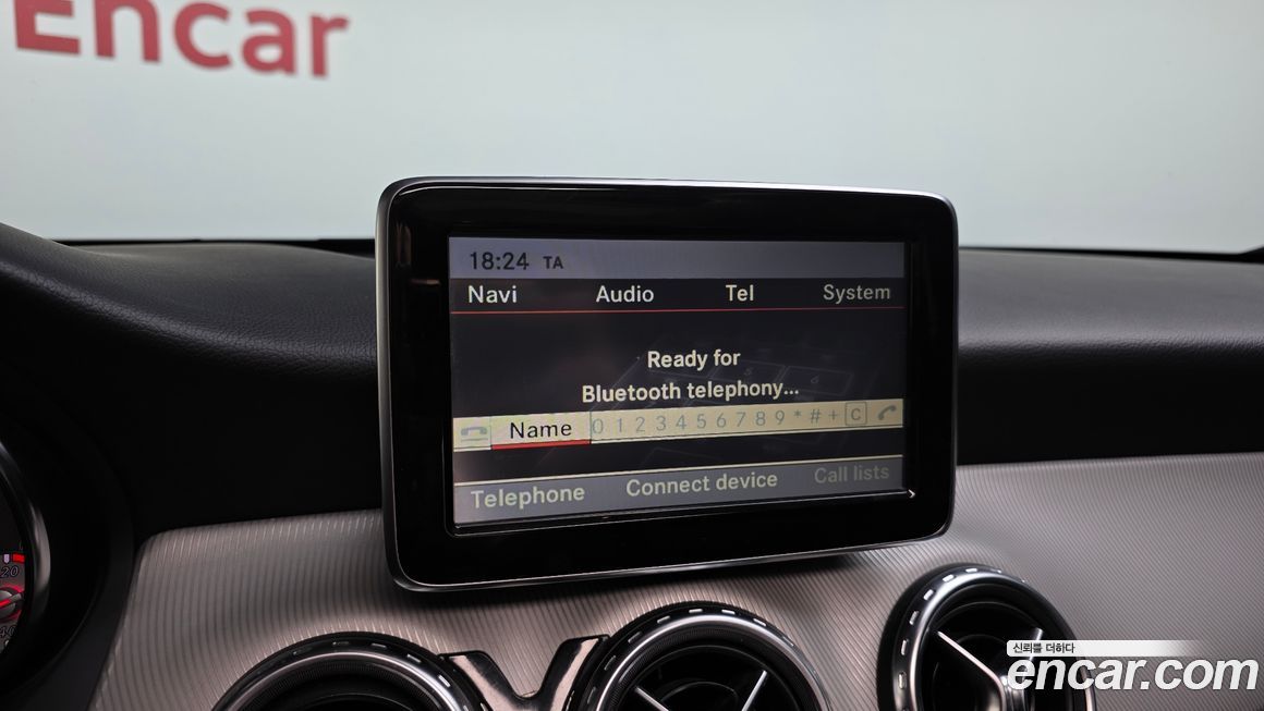 Mercedes-Benz GLA-Class 2015