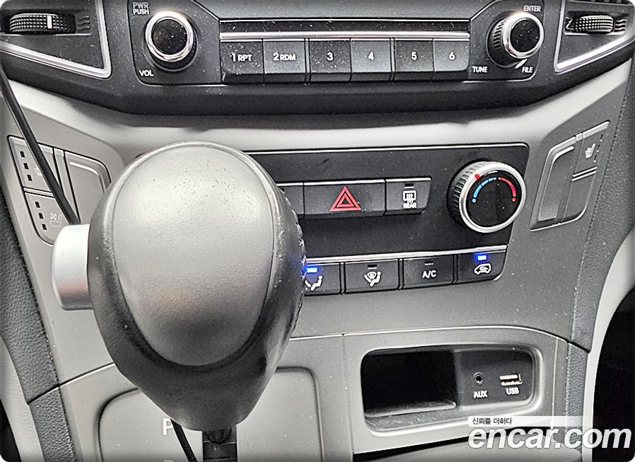 Hyundai Starex 2019