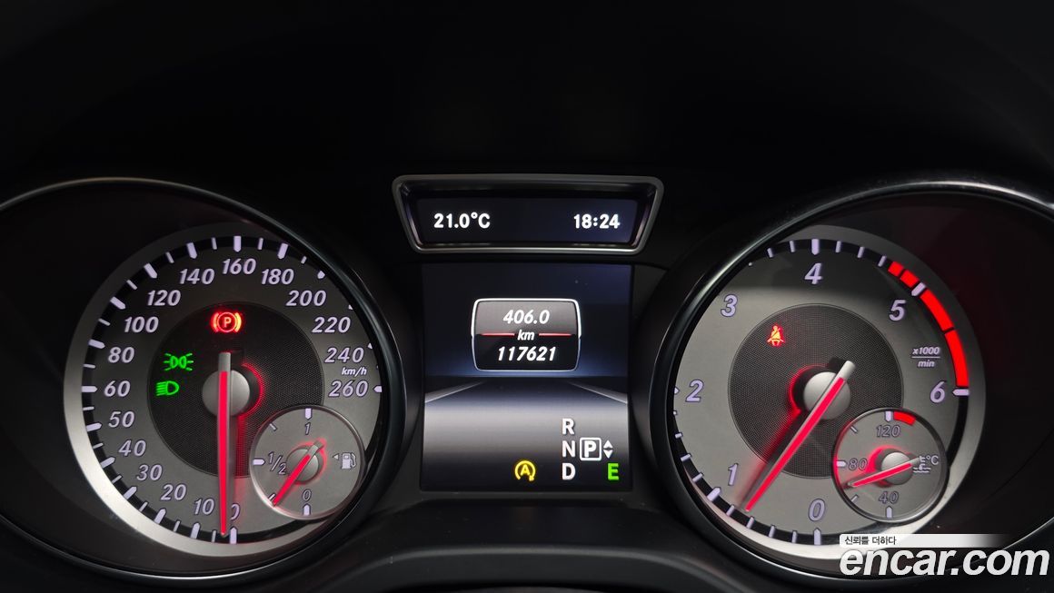 Mercedes-Benz GLA-Class 2015