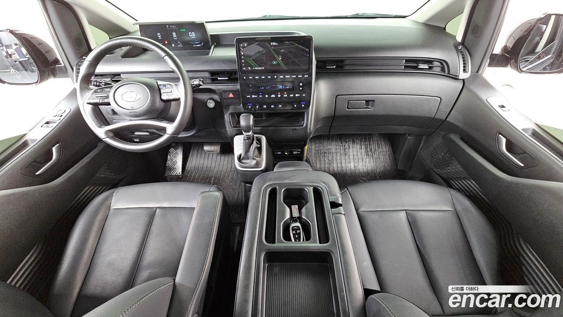 Hyundai Staria 2024