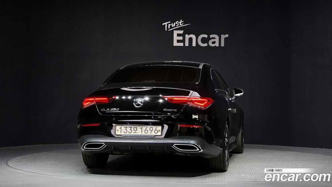 Mercedes-Benz CLA-Class 2021