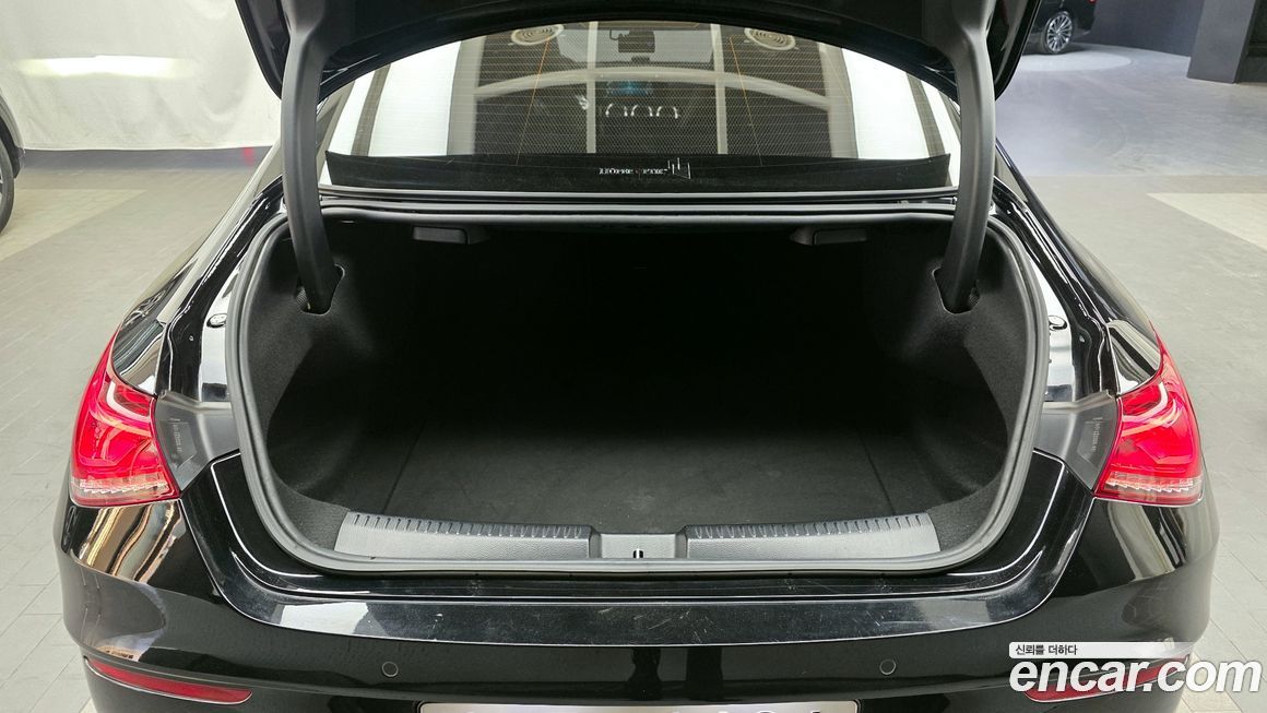 Mercedes-Benz CLA-Class 2021