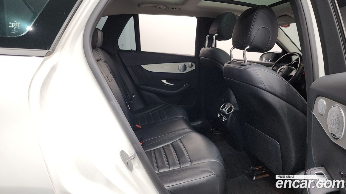 Mercedes-Benz GLC-Class 2018