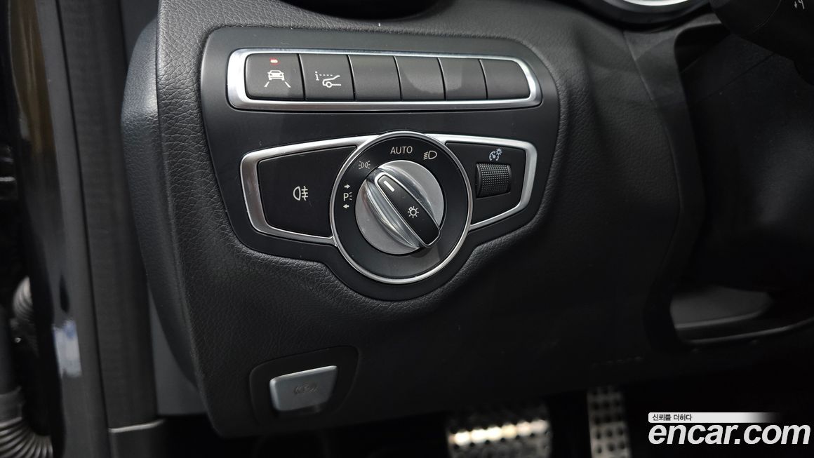 Mercedes-Benz C-Class 2020