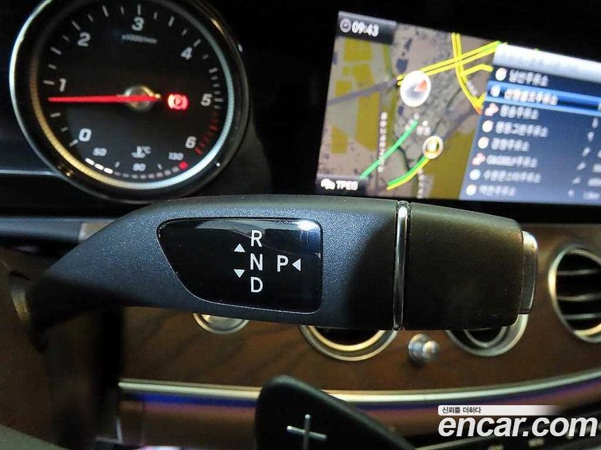 Mercedes-Benz E-Class 2020