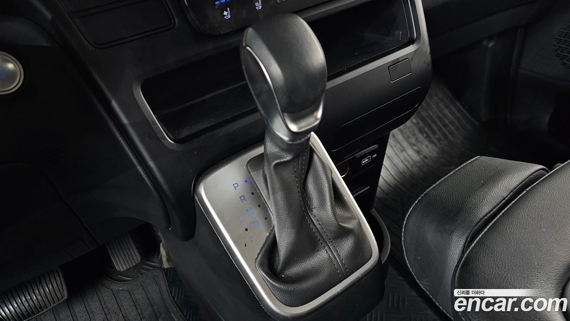 Hyundai Staria 2024