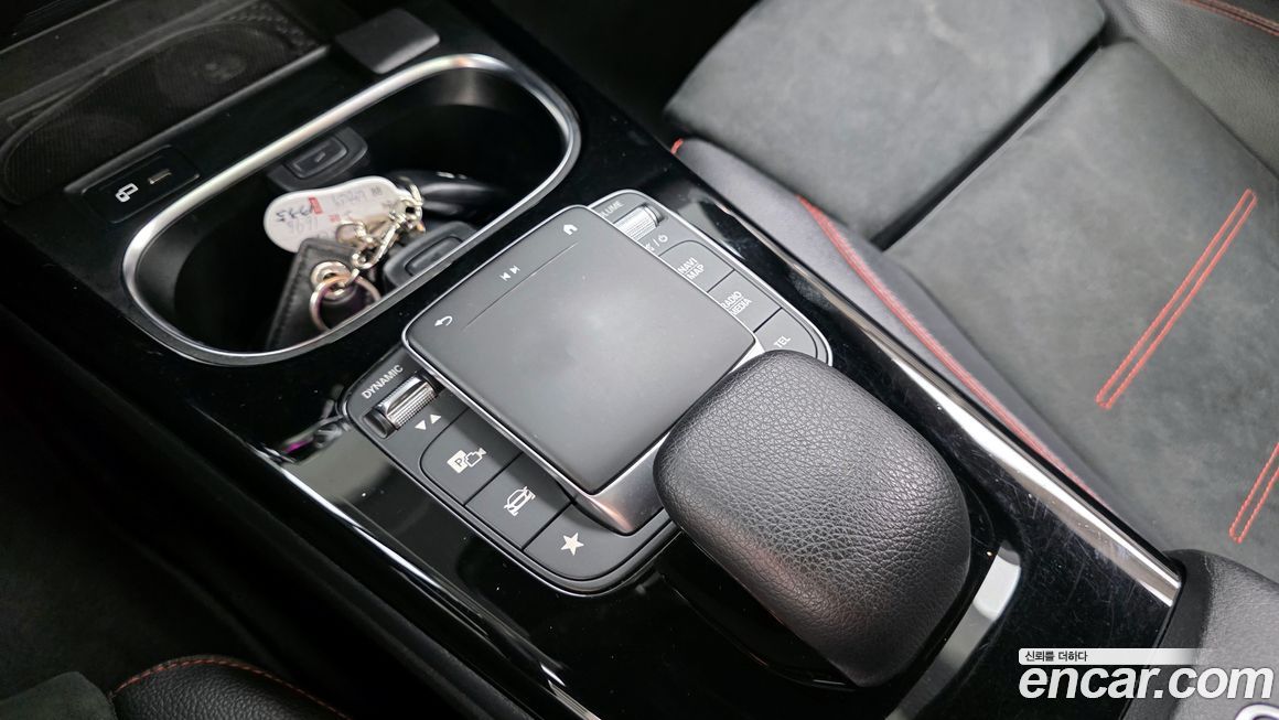 Mercedes-Benz CLA-Class 2021