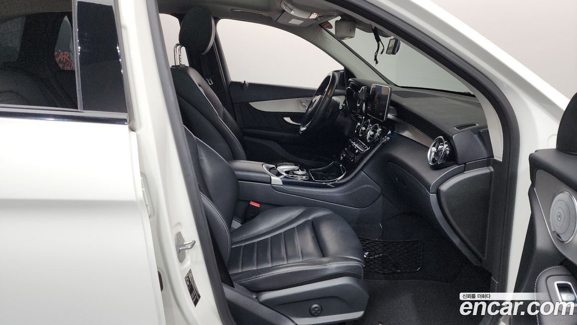 Mercedes-Benz GLC-Class 2018