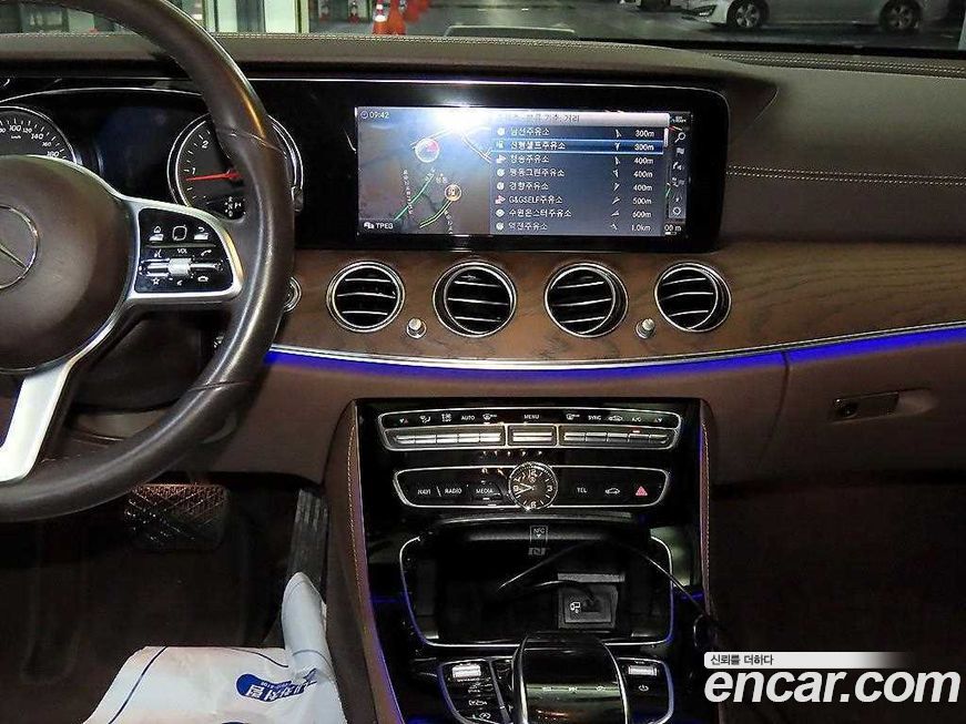 Mercedes-Benz E-Class 2020