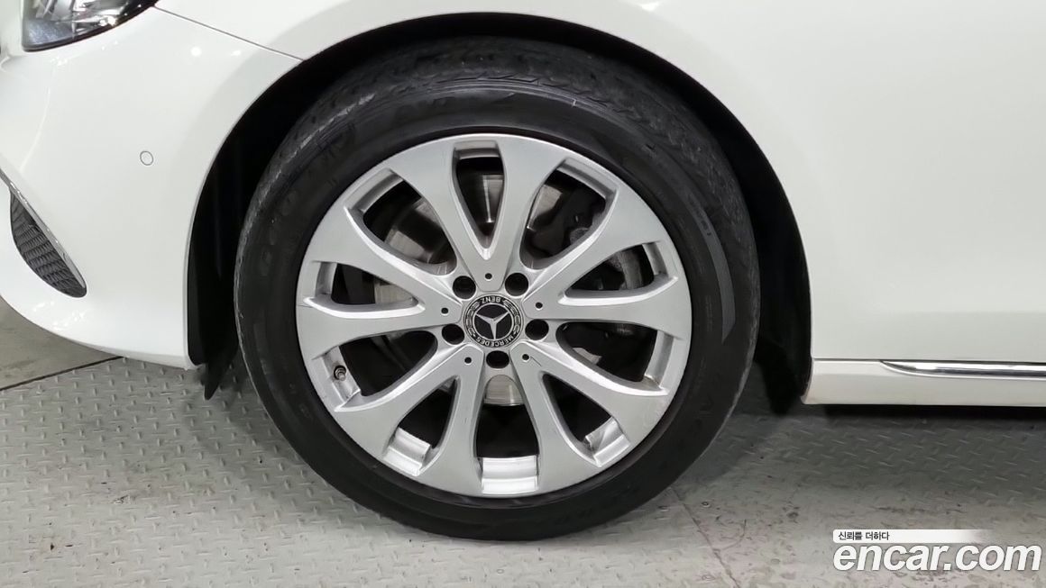 Mercedes-Benz E-Class 2019