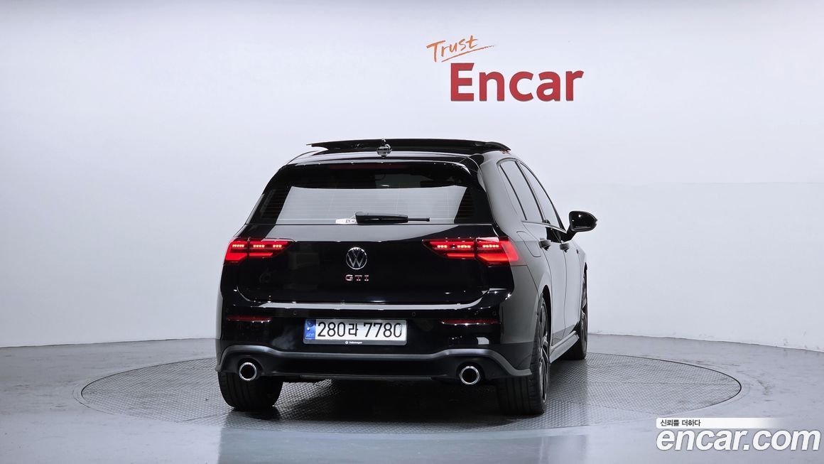 Volkswagen Golf 2024