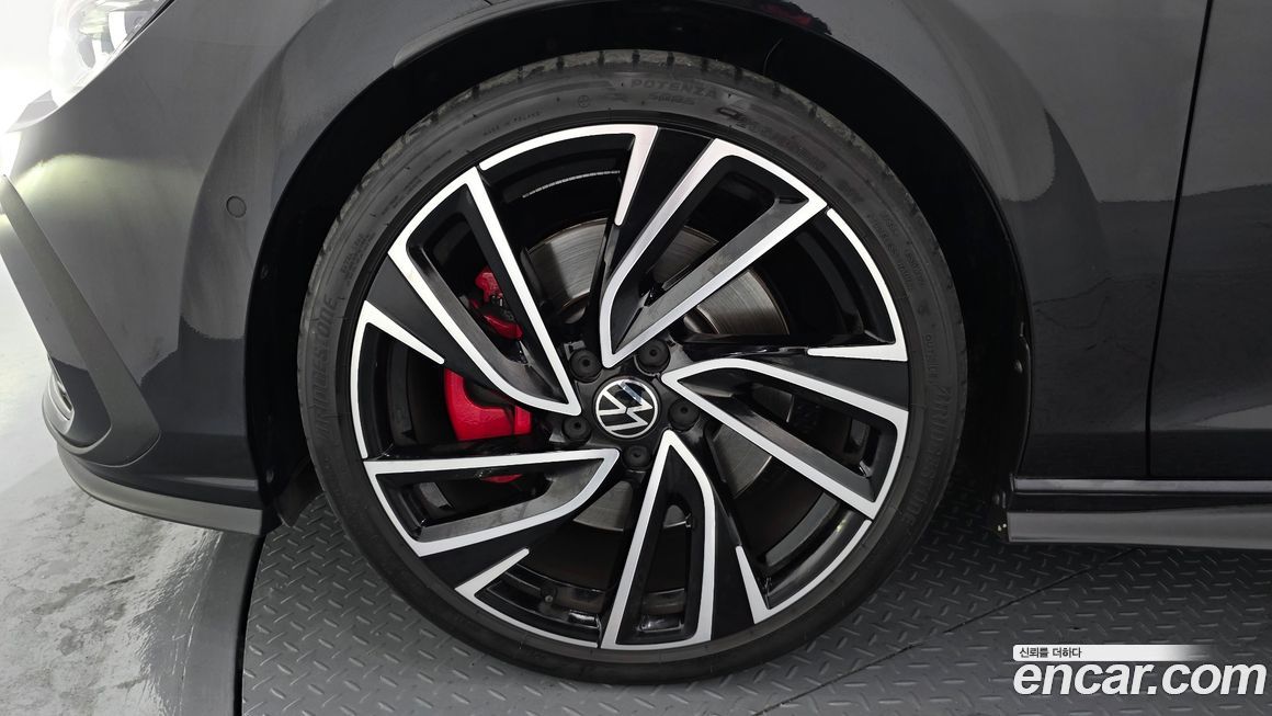 Volkswagen Golf 2024