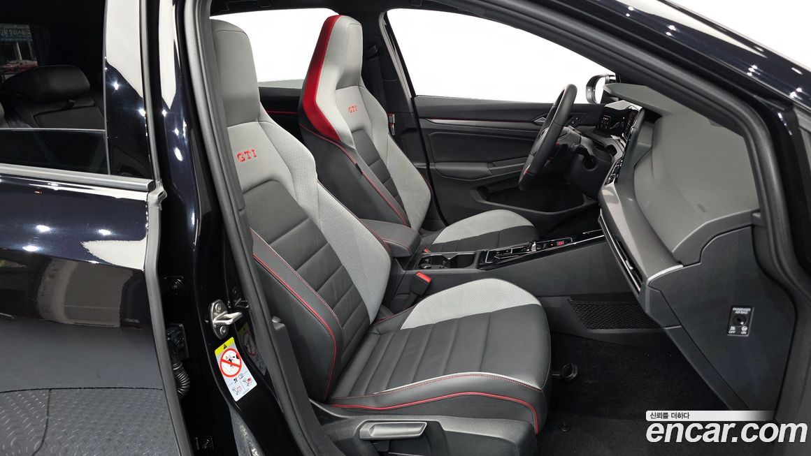 Volkswagen Golf 2024