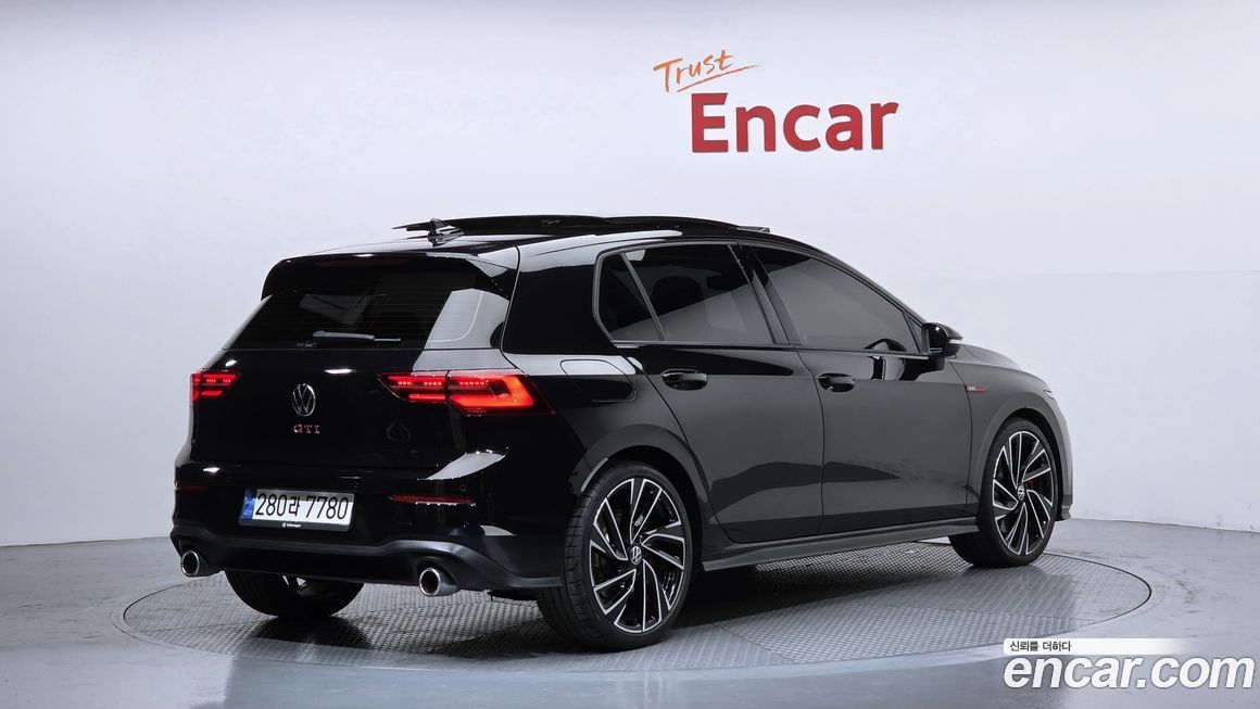 Volkswagen Golf 2024