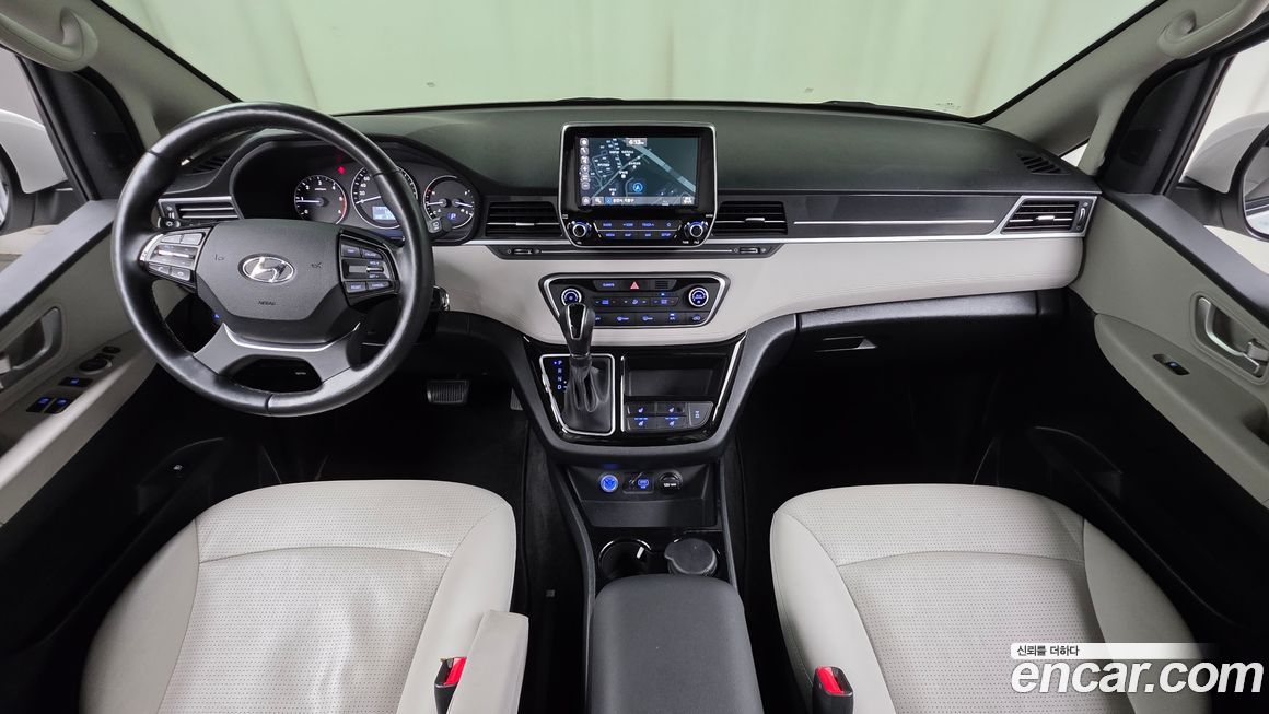 Hyundai Starex 2021