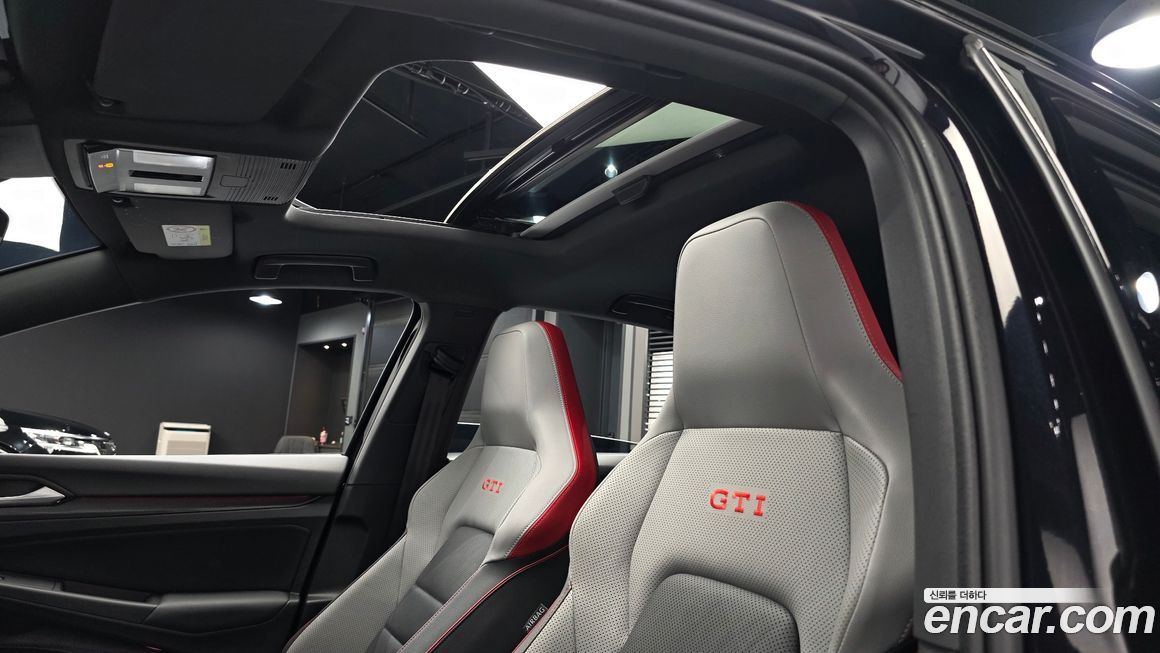 Volkswagen Golf 2024