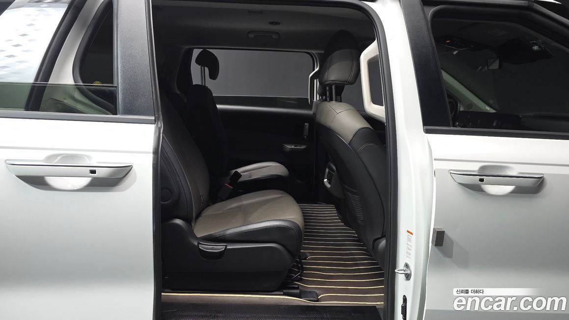 Kia Canival 2024