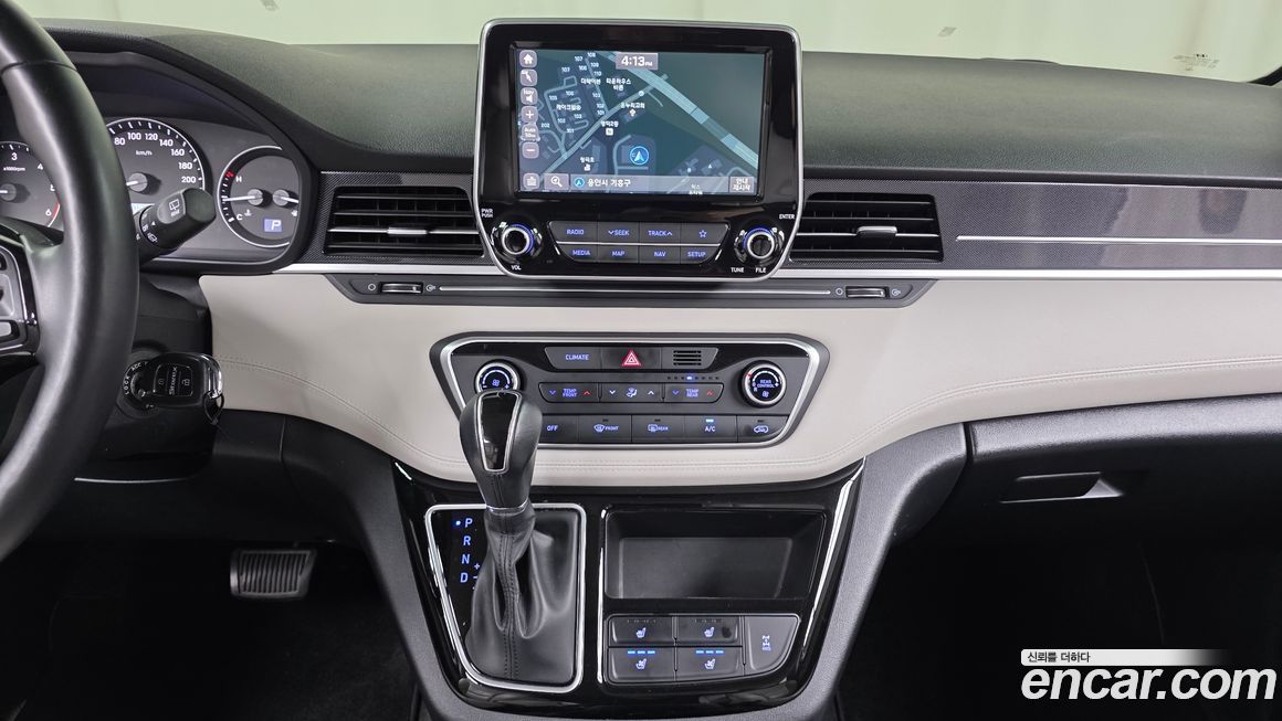 Hyundai Starex 2021
