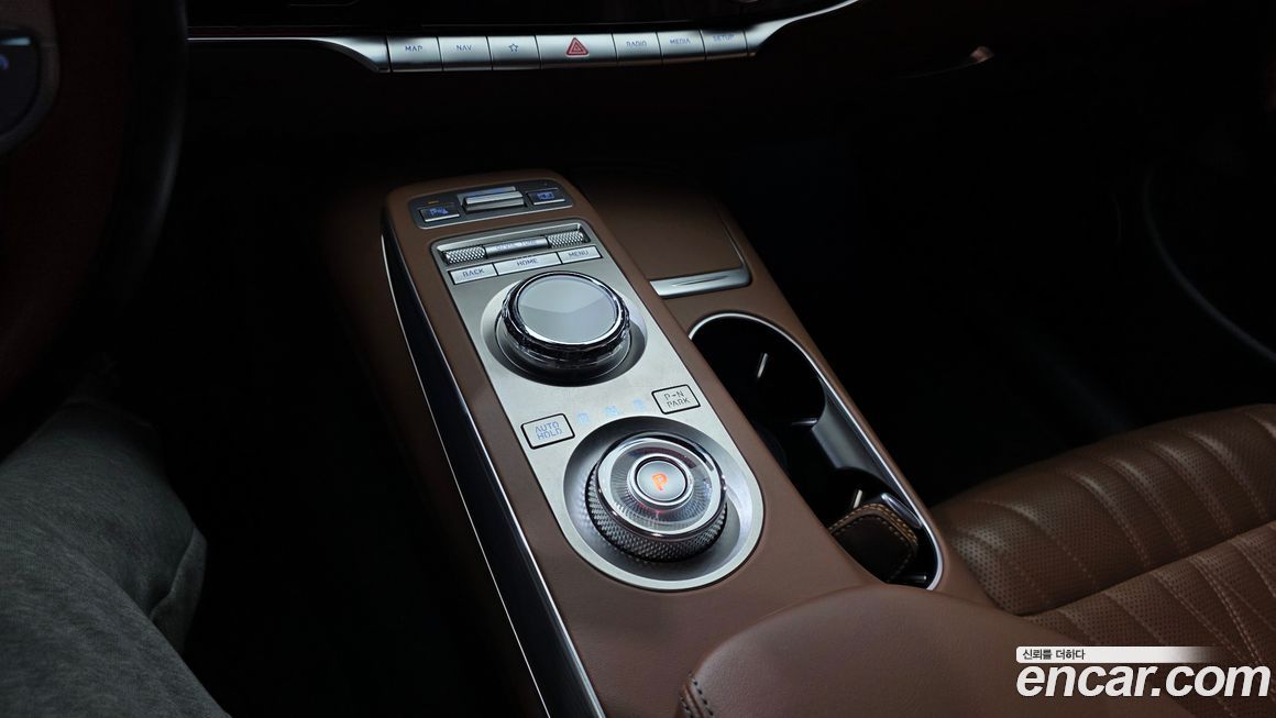 Genesis GV70 2021