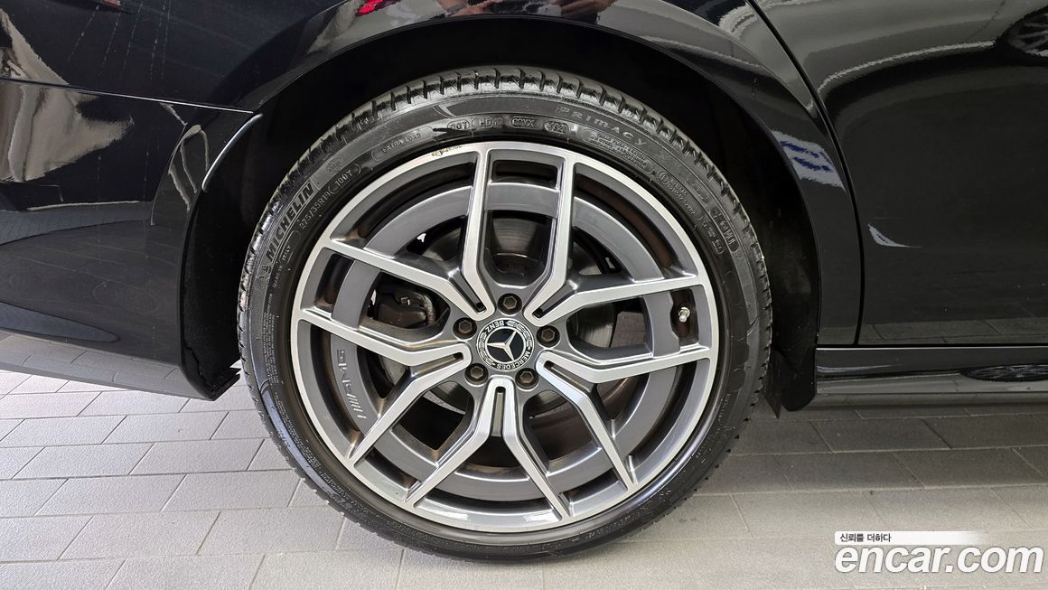 Mercedes-Benz E-Class 2021